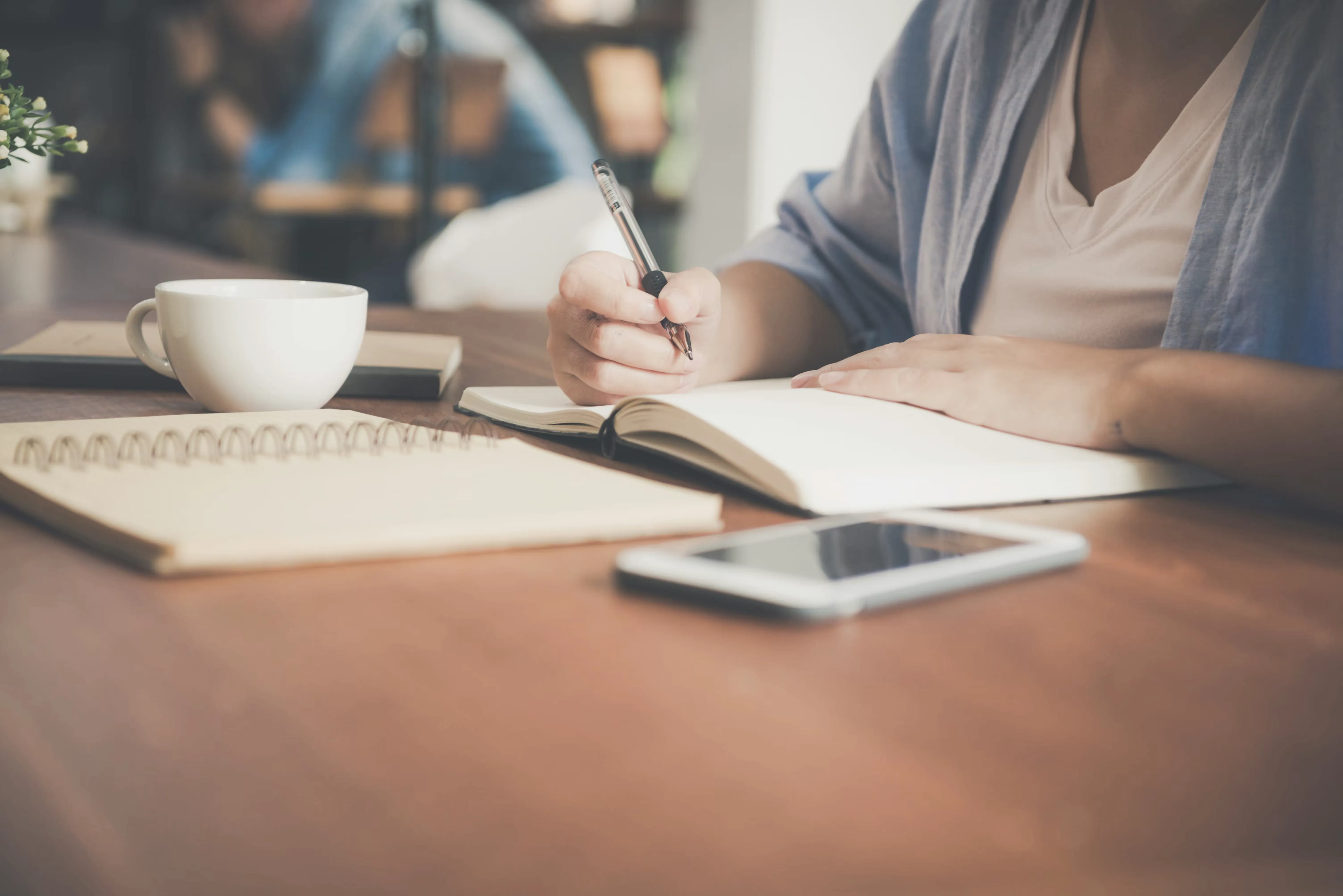 Planning schedules to minimize double shift requirements